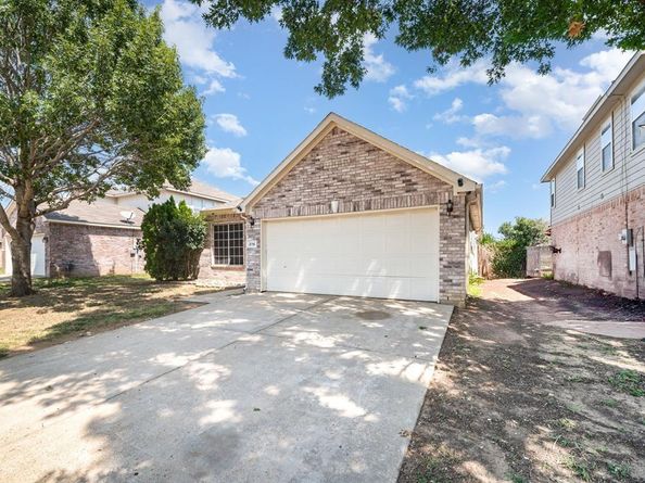 216  Lincoln Lane , Crowley Texas 76036