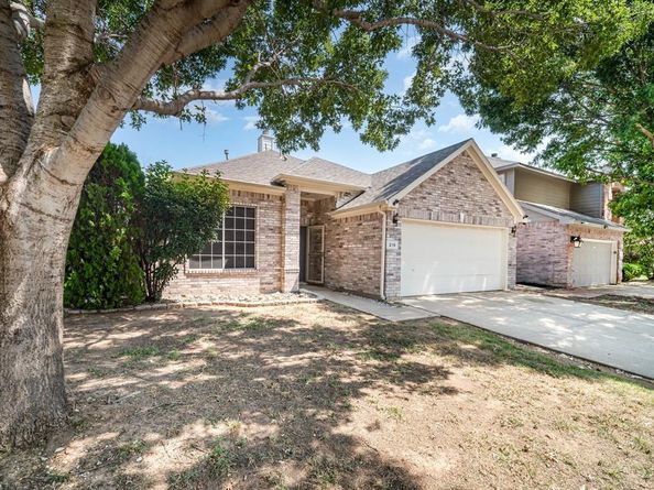 216  Lincoln Lane , Crowley Texas 76036