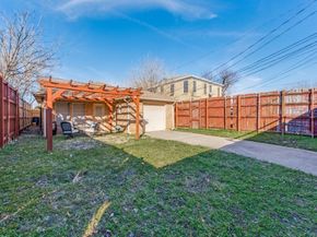 630 W Neely  , Dallas Texas 75208