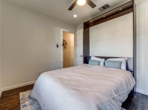 630 W Neely  , Dallas Texas 75208