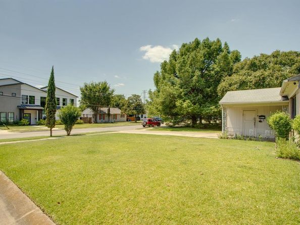 3933  Cortez Drive , Dallas Texas 75220