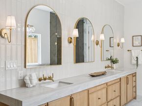 3910  Highgrove Drive , Dallas Texas 75220