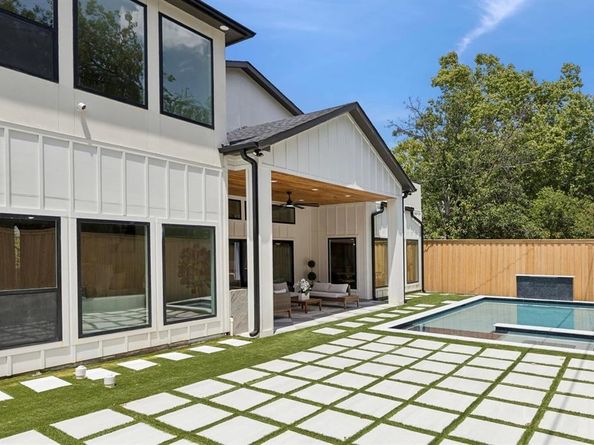 3910  Highgrove Drive , Dallas Texas 75220