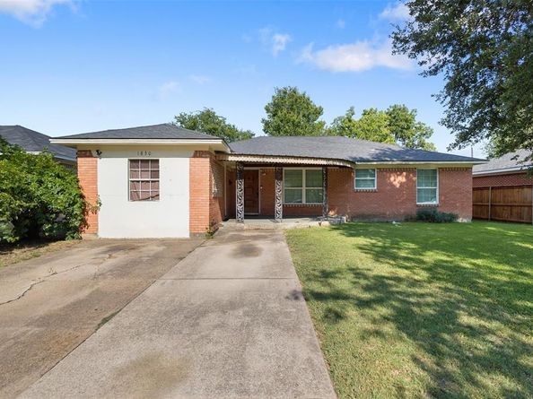 1830  Yucca Drive , Dallas Texas 75217