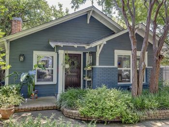 1713  Belle Place 