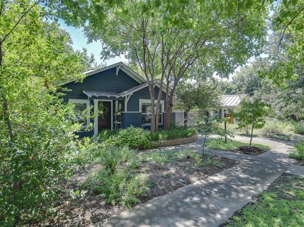 1713  Belle Place , Fort Worth Texas 76107