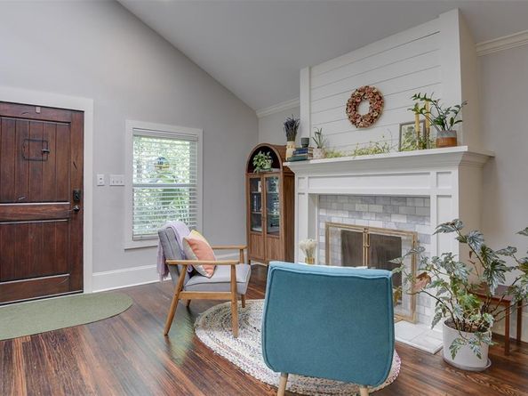1713  Belle Place , Fort Worth Texas 76107