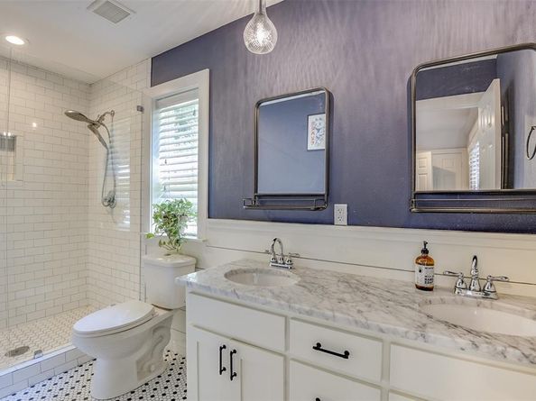 1713  Belle Place , Fort Worth Texas 76107