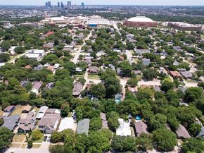 1713  Belle Place , Fort Worth Texas 76107