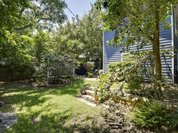 1713  Belle Place , Fort Worth Texas 76107