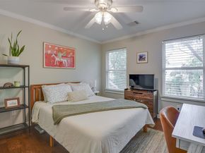 1713  Belle Place , Fort Worth Texas 76107