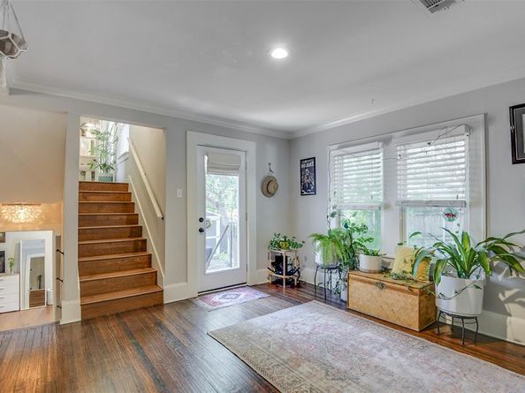 1713  Belle Place , Fort Worth Texas 76107