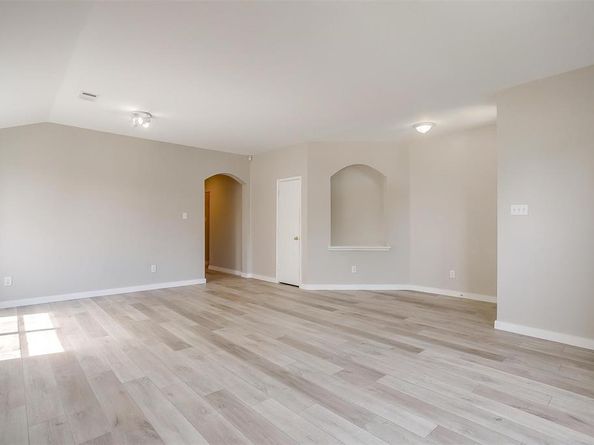 909  Western Pass , Fort Worth Texas 76179