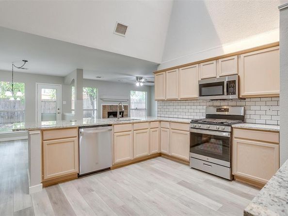 909  Western Pass , Fort Worth Texas 76179