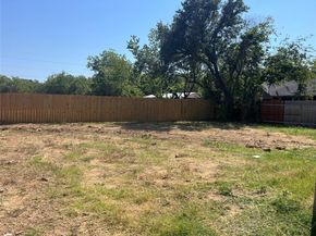 5332  Booker T Street , Fort Worth Texas 76105