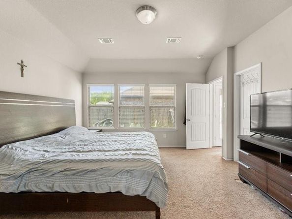 10117 S Race Street , Fort Worth Texas 76140