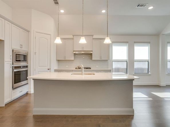 5705  Surry Mountain Trail , Fort Worth Texas 76179