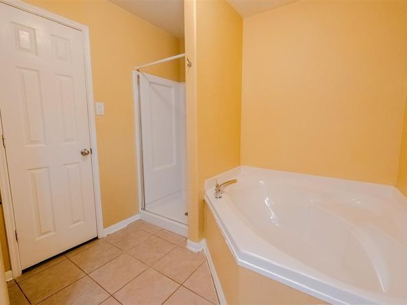636  Noble Grove Lane , Fort Worth Texas 76140