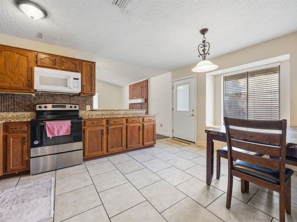 849  Meadowlark Drive , Lewisville Texas 75067