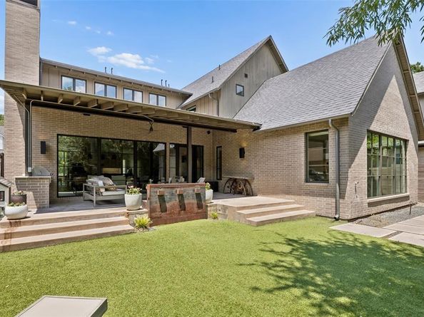 6726  Lake Circle Drive , Dallas Texas 75214