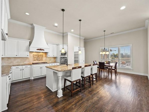 800  Yasmin Court , Heath Texas 75126