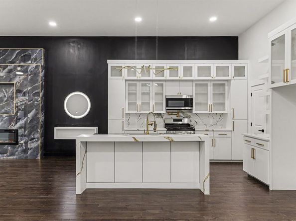 4532  Luzon Street , Dallas Texas 75216