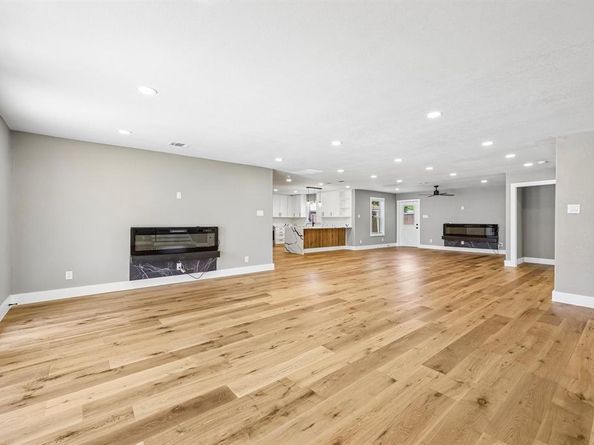 3889  Davila Drive , Dallas Texas 75220