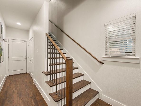1303  Palm Springs Lane , Dallas Texas 75204