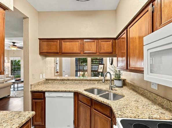3101  Townbluff Drive  314, Plano Texas 75075