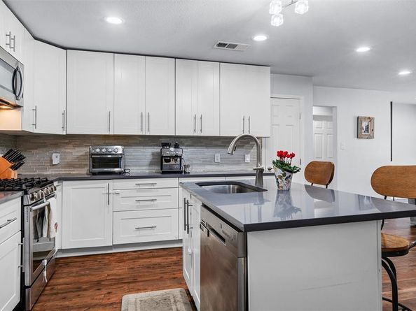 4165  Carolyn Road , Fort Worth Texas 76109