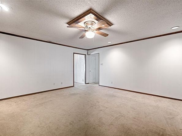 2909  Lee Park Drive , Irving Texas 75062
