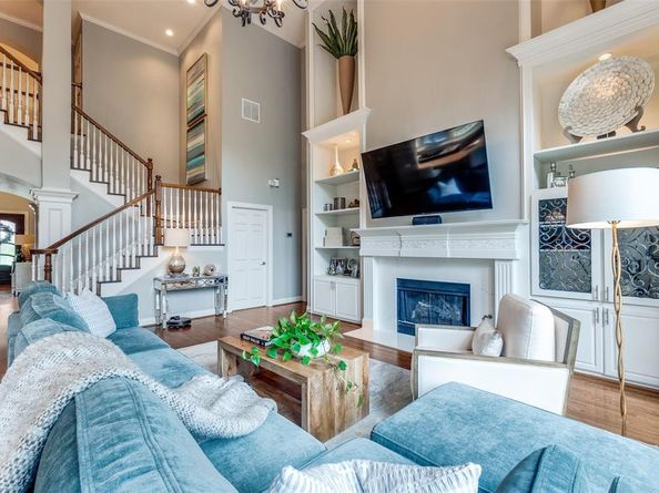 9352  Stratford Way , Dallas Texas 75220