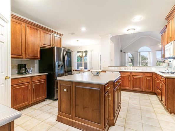 1601  Canyon Creek Drive , McKinney Texas 75072