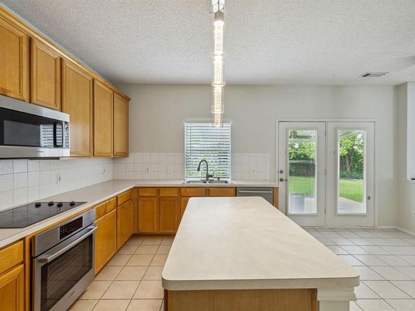 3541  Silverado Trail , Fort Worth Texas 76262