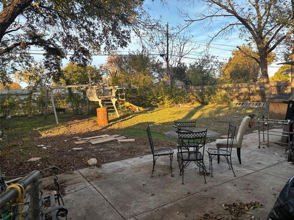 2605  Greenhurst Drive , Farmers Branch Texas 75234