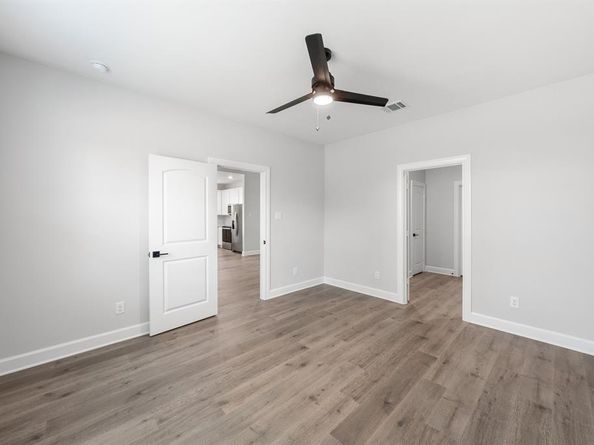 340  Live Oak Lane , Hutchins Texas 75141