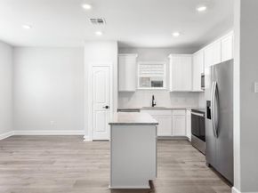 340  Live Oak Lane , Hutchins Texas 75141