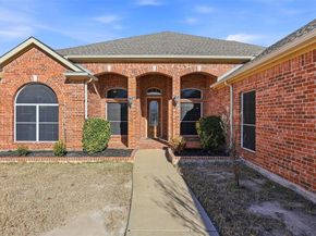 1524  Desert Hills Drive , Fort Worth Texas 76052