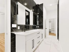 1218  Grant Street , Dallas Texas 75203