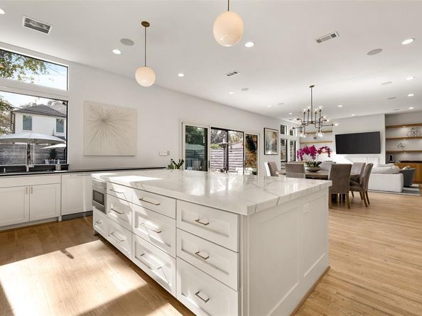 5446  Druid Lane , Dallas Texas 75209