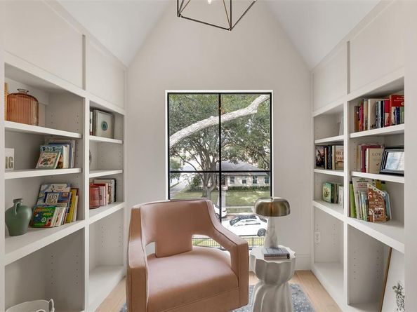 5446  Druid Lane , Dallas Texas 75209