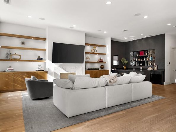 5446  Druid Lane , Dallas Texas 75209