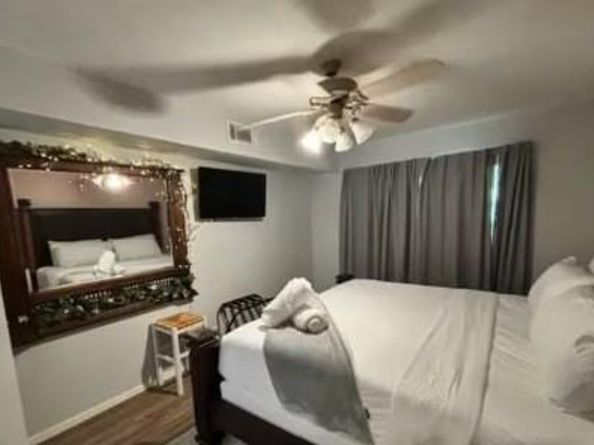 5311  Fleetwood Oaks Avenue  267, Dallas Texas 75235