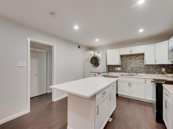 5311  Fleetwood Oaks Avenue  267, Dallas Texas 75235