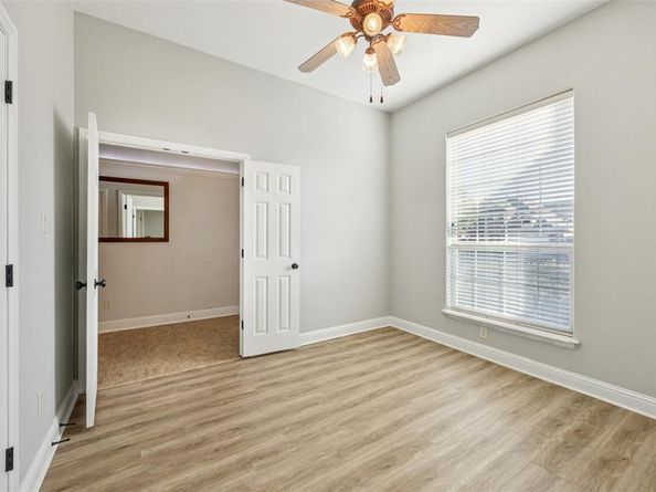 100  Lorient Drive , Mansfield Texas 76063