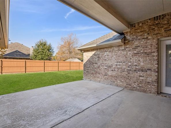 100  Lorient Drive , Mansfield Texas 76063