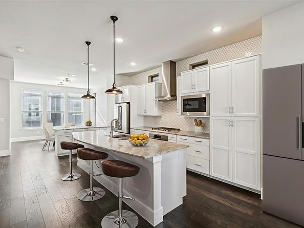 1077  Tea Olive Lane , Dallas Texas 75212