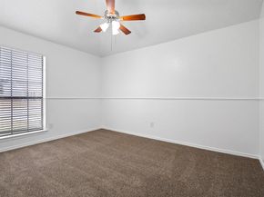 1601  Autumn Breeze Lane , Lewisville Texas 75077