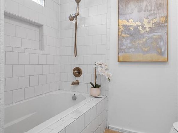 1601  Autumn Breeze Lane , Lewisville Texas 75077