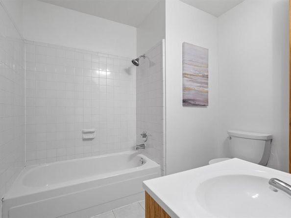 1601  Autumn Breeze Lane , Lewisville Texas 75077